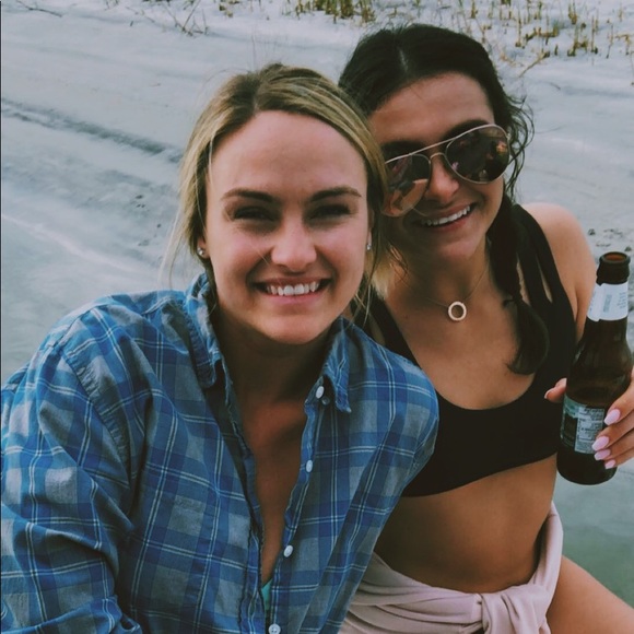 Meet your Posher, Taylor - Picture 1 of 1